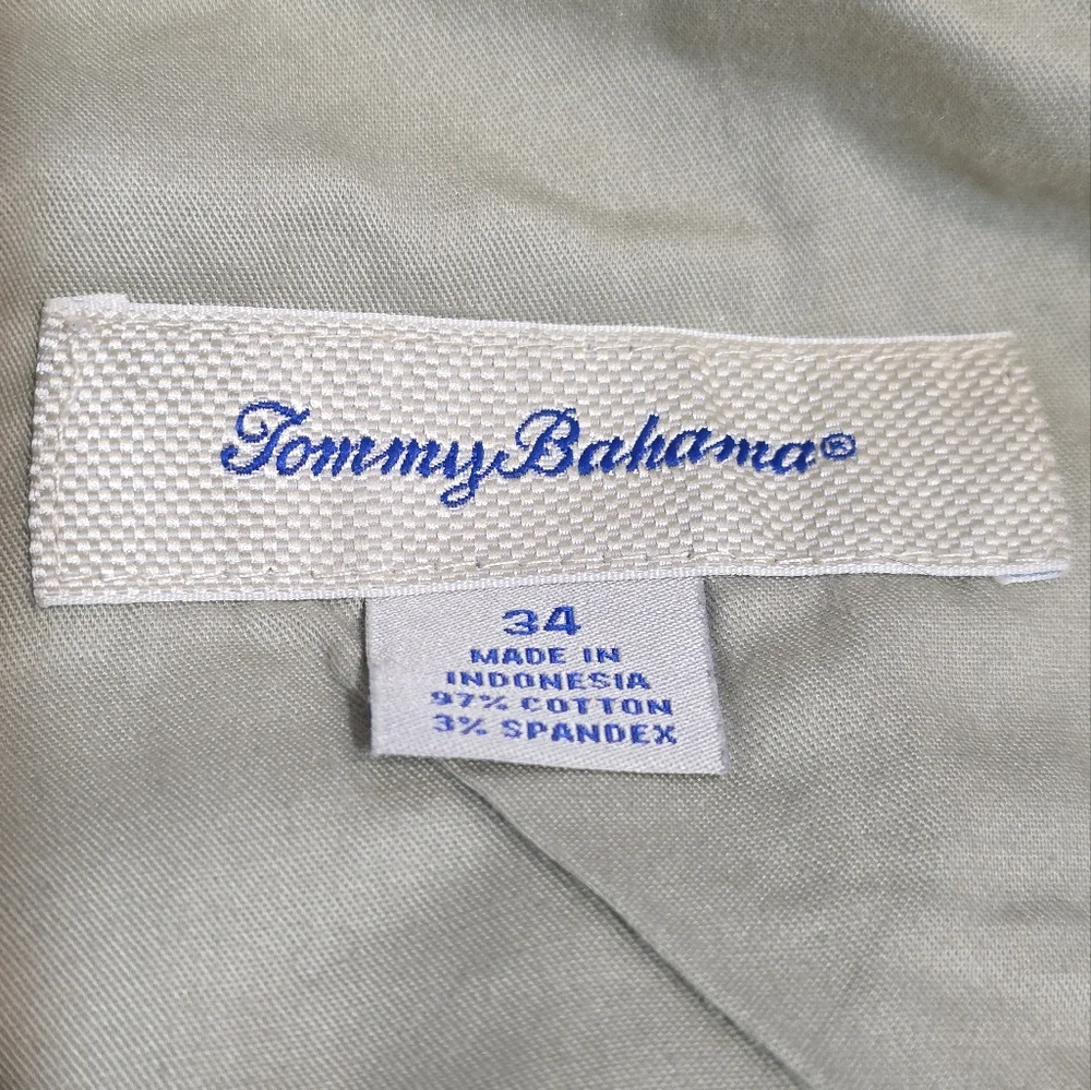 Tommy Bahama Classic Flat Front Stretch Casual Khaki Shorts 10 Inch Inseam. 34 - Picture 2 of 10